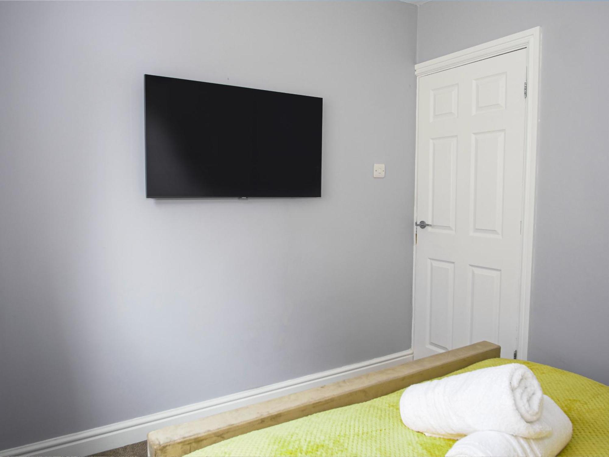 Luxe 5 Bed Bungalow In Snodland, Medway, Kent 외부 사진
