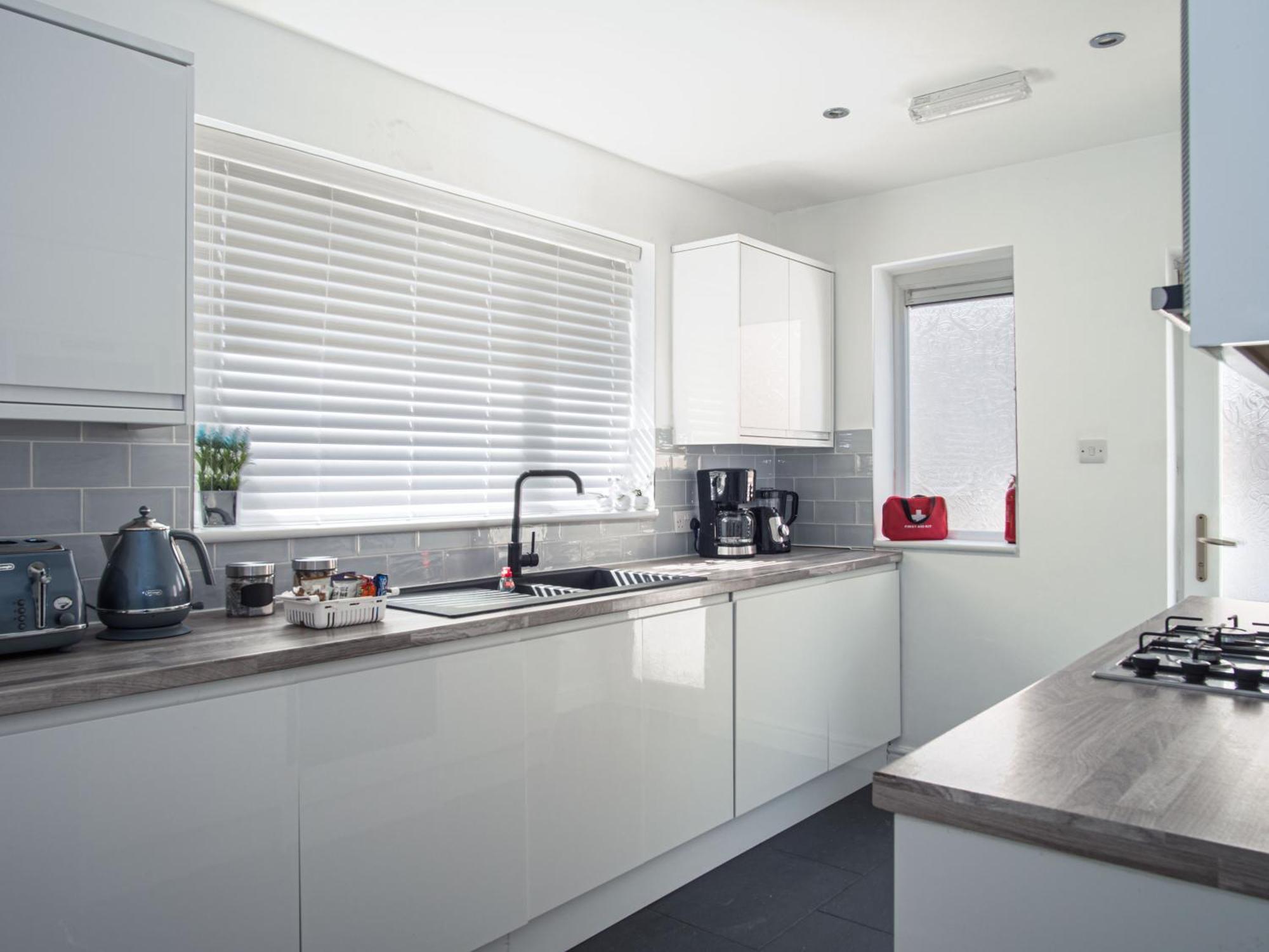 Luxe 5 Bed Bungalow In Snodland, Medway, Kent 외부 사진