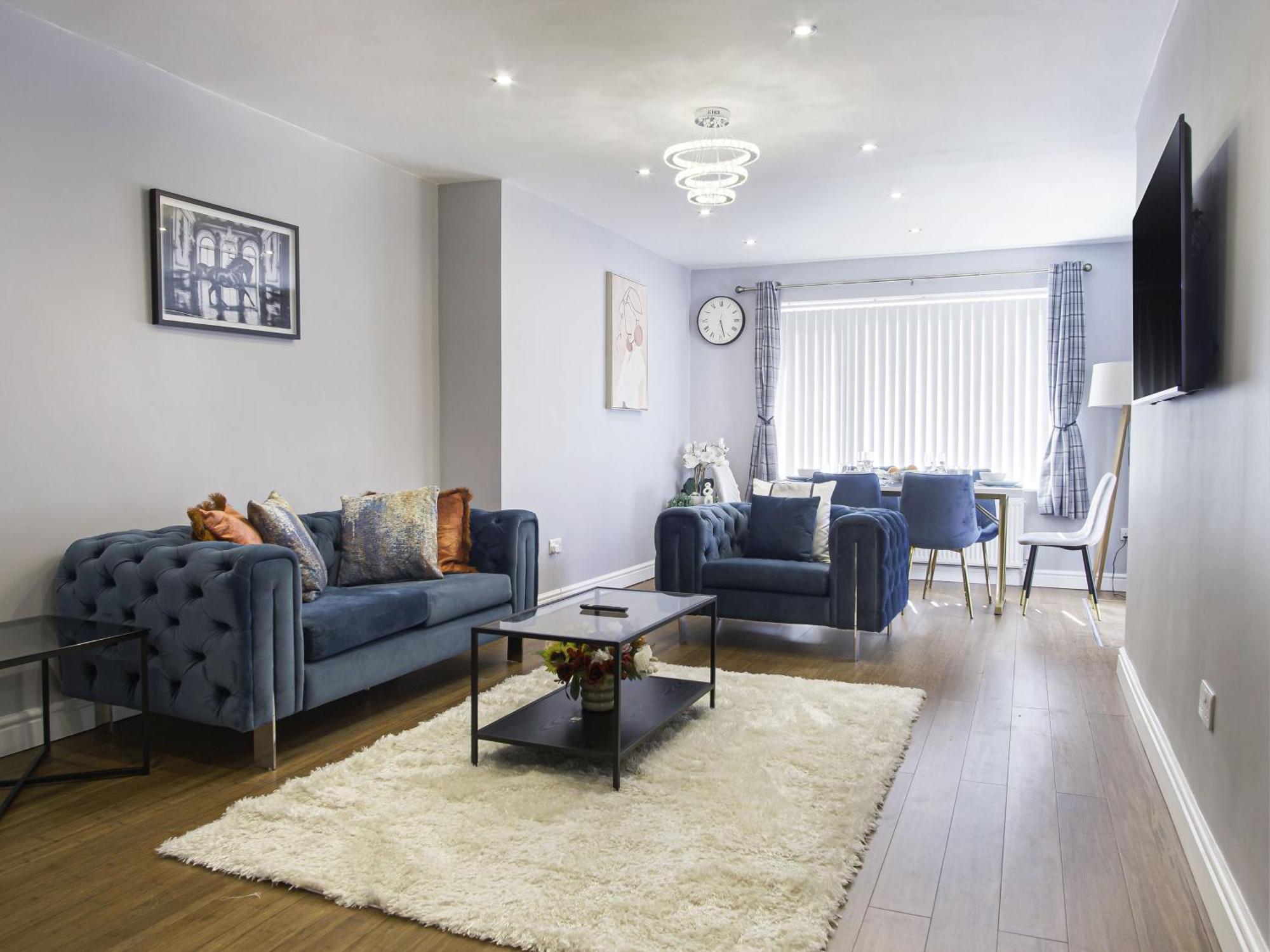 Luxe 5 Bed Bungalow In Snodland, Medway, Kent 외부 사진